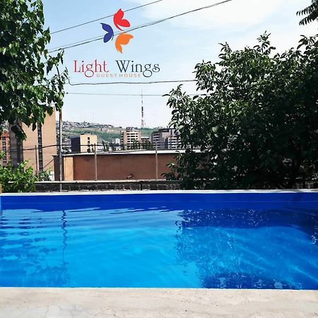 Light Wings Family Guesthouse Yerevan Exterior photo